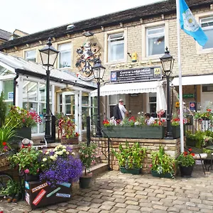 https://huddersfield-central-lodge.yorkshirehotels.net